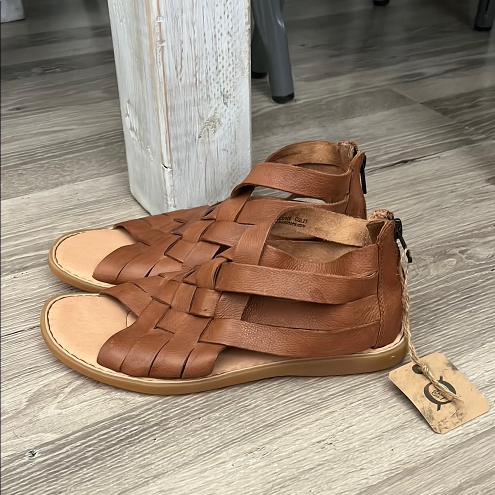 NWT Born leather sandals/7